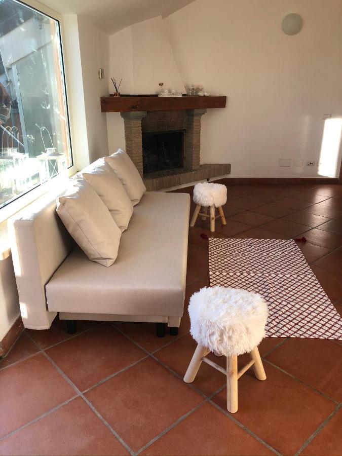 Isola Sul Lago 内米 外观 照片